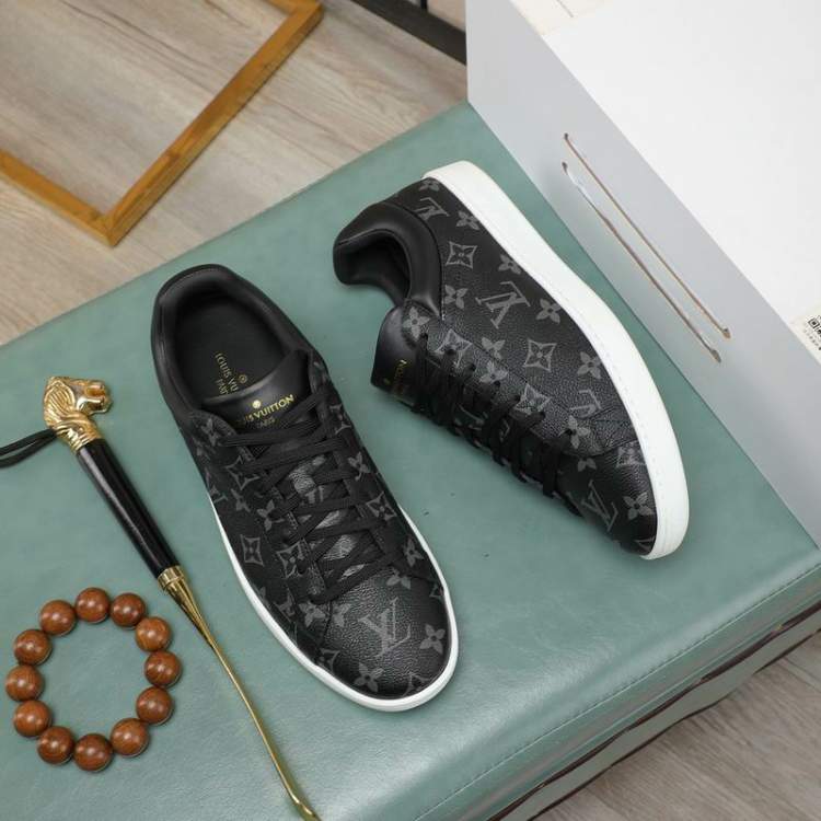Picture of Louis Vuitton Shoes _SKULVsz38-44mnf041215322